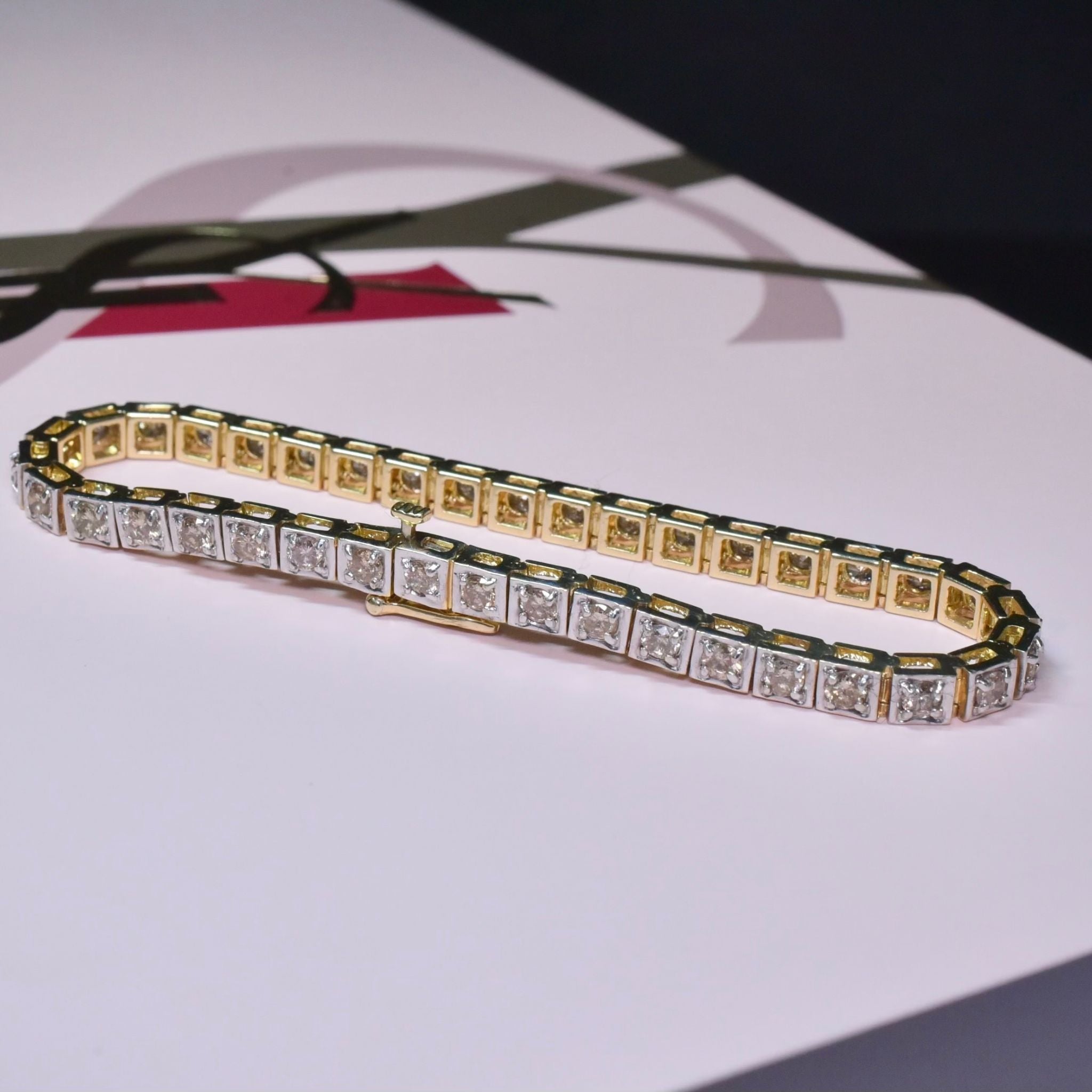 Contemporary 14ct Yellow Gold Champagne Diamond Tennis Bracelet - 3.50ct