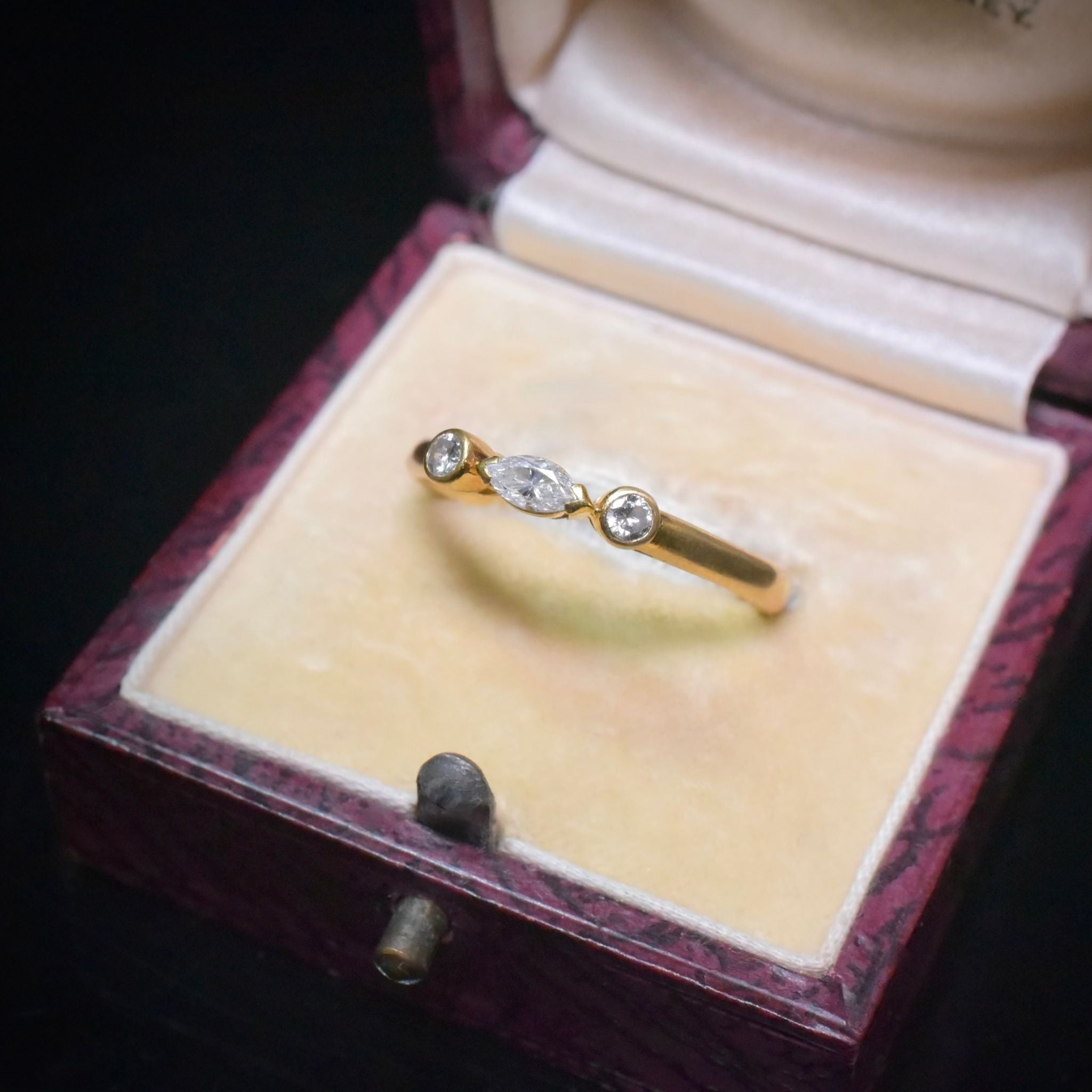 Modern 18ct Yellow Gold And Diamond Ring