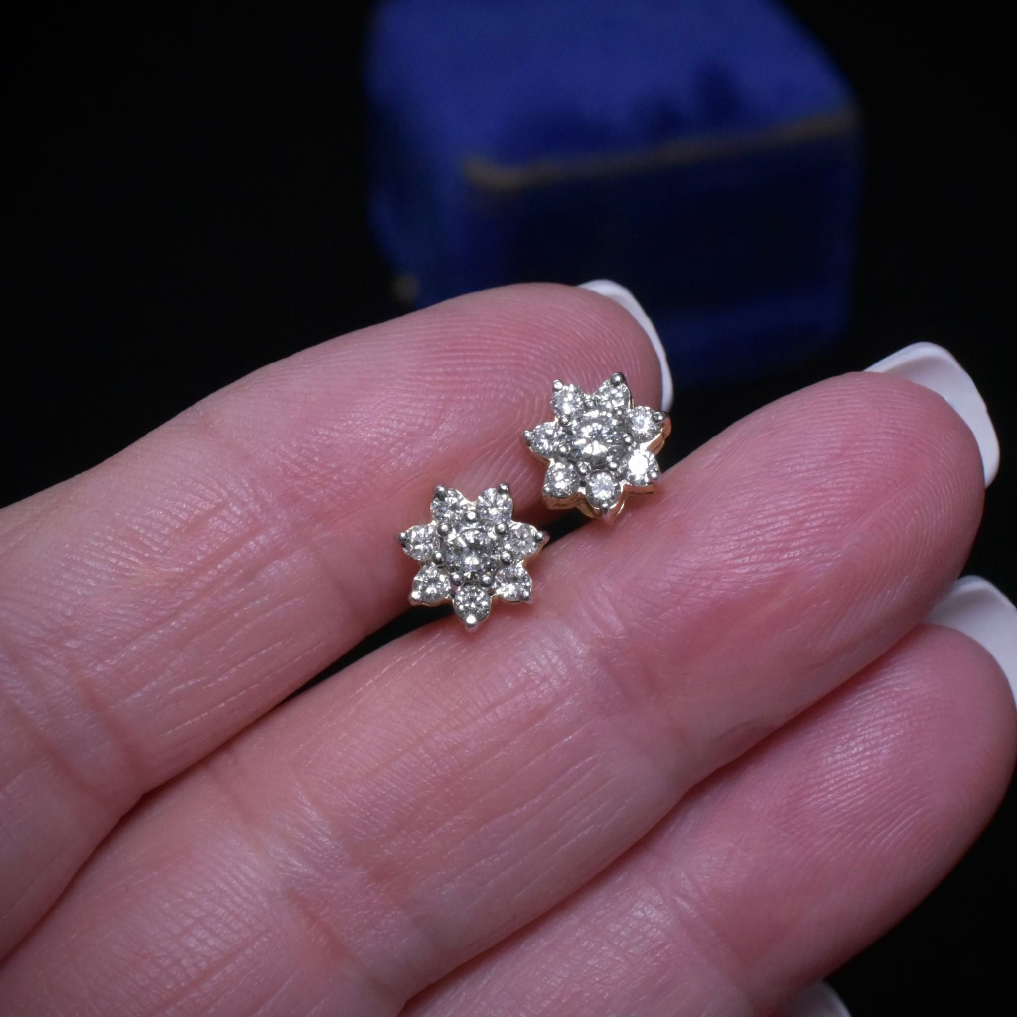 Modern 18ct Yellow Gold Diamond Daisy Clusters- 0.56ct