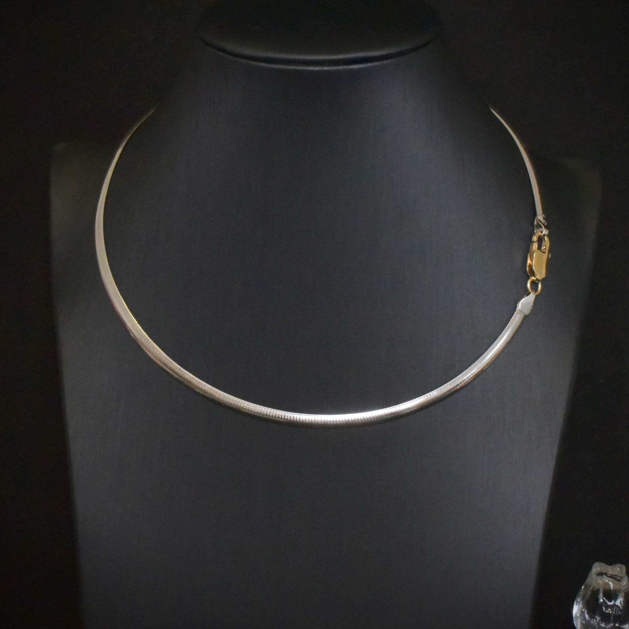 Contemporary Italian 9ct Yellow And White Gold - Reversible - Omega Collar Chain - 12.8 Grams