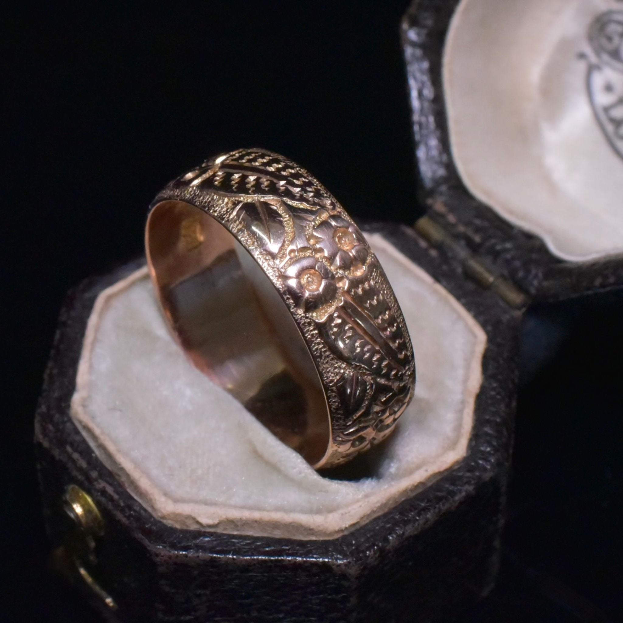 Antique Victorian 9ct Rose Gold Wide Floral Band - Chester 1900