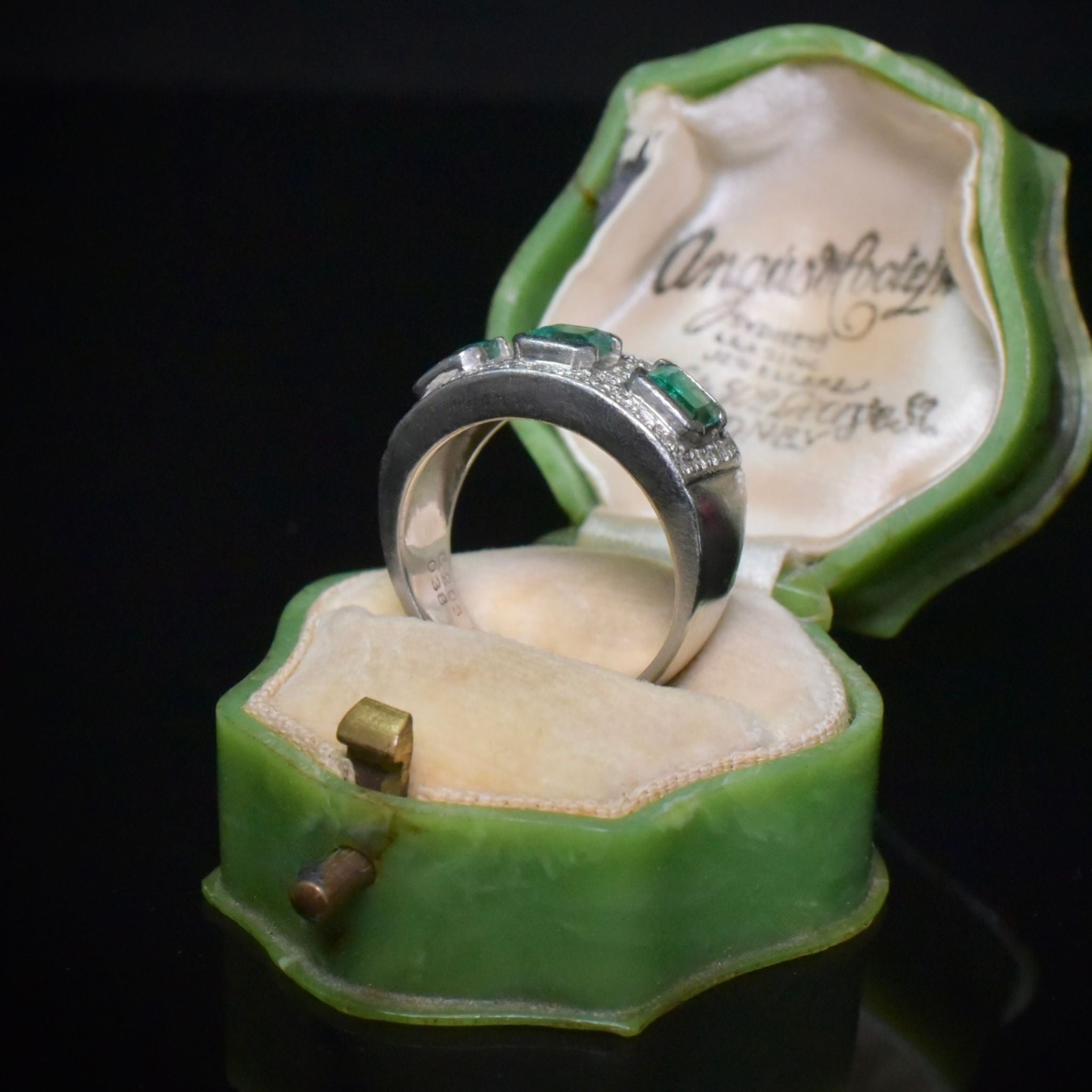 Superb Solid Platinum Emerald And Diamond Ring 14.3 Grams