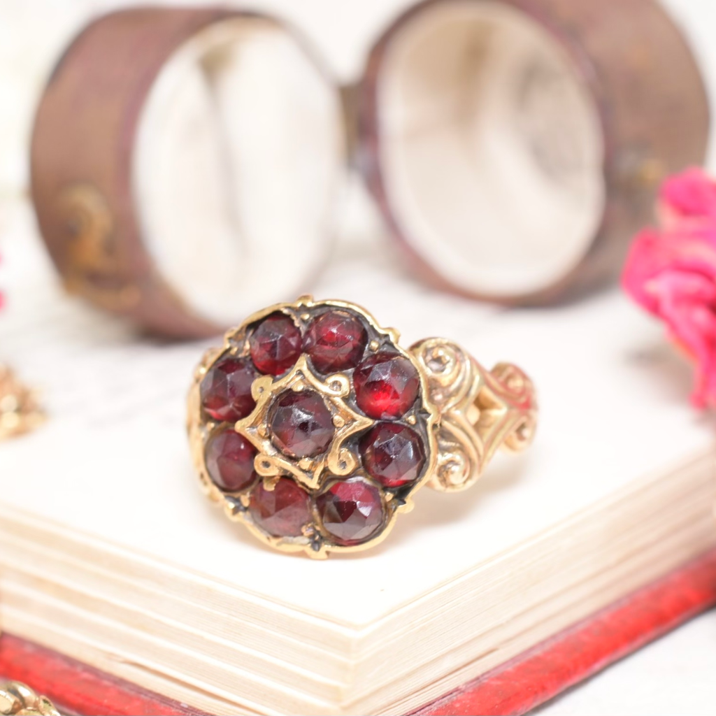 Antique 18ct Yellow Gold Bohemian Rose-Cut Garnet Daisy Halo Ring - Circa 1900