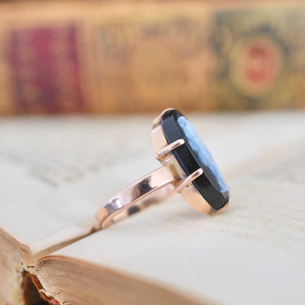 Victorian 9ct Rose Gold Carved Onyx Cameo Ring Circa 1890-1900