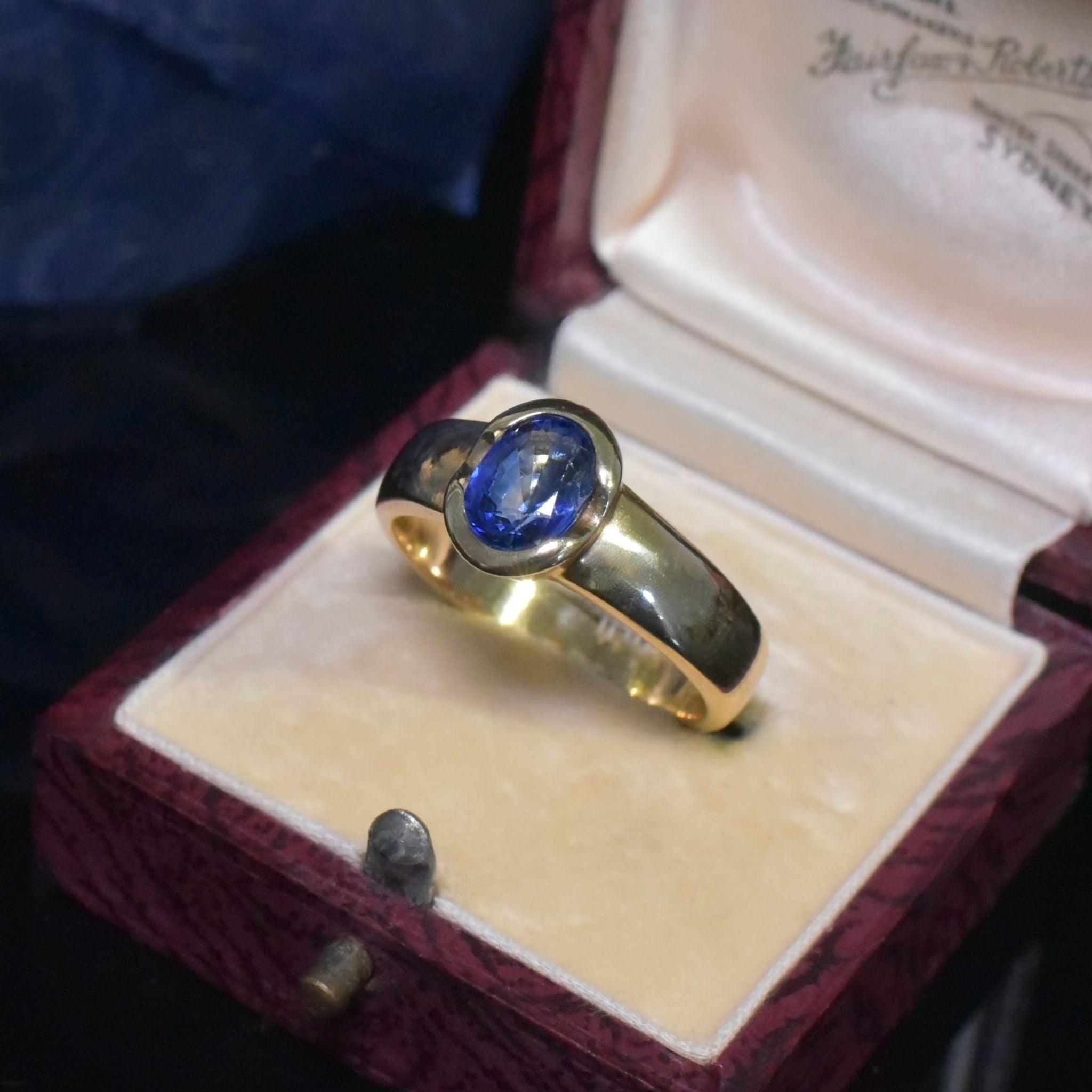 Contemporary 15ct Yellow Gold Sapphire Ring