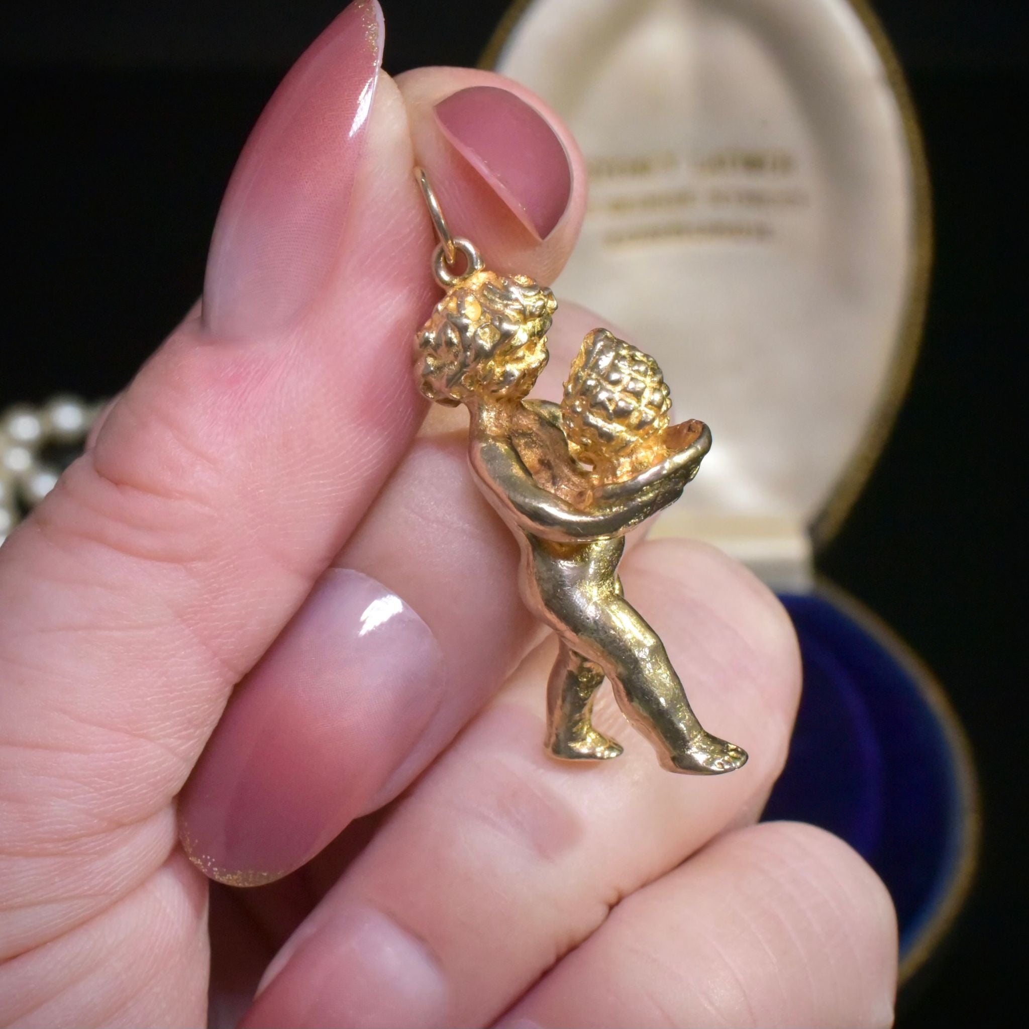 Superb Vintage 9ct Yellow Gold Cherub Pendant - London 1973