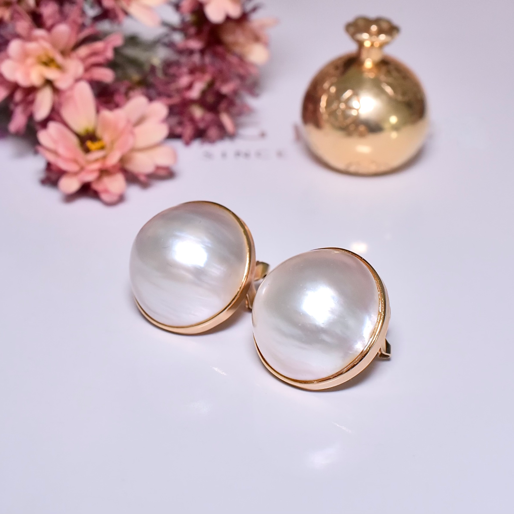 Modern 14ct Yellow Gold South Sea Mabe Pearl Earrings - 16 Grams