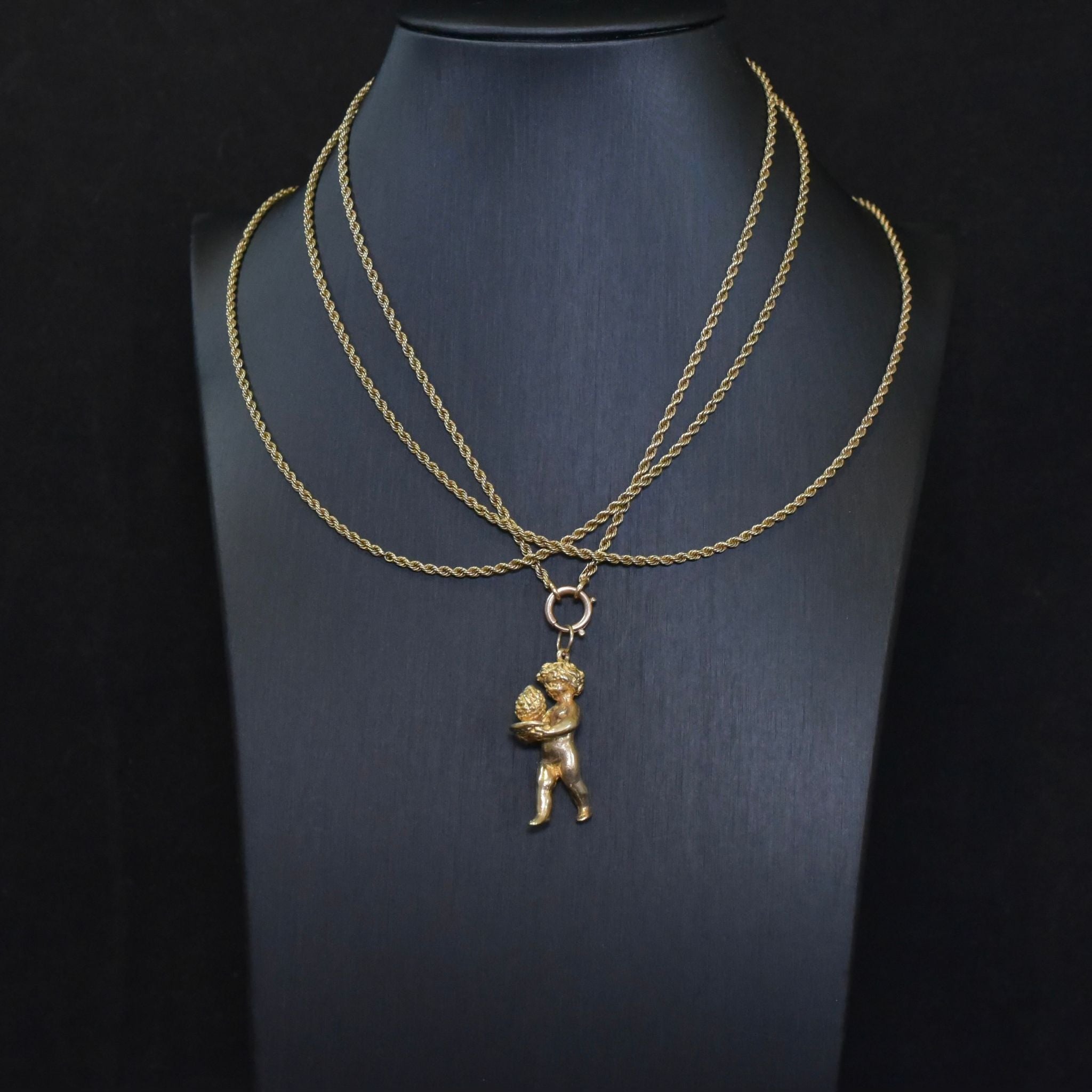Superb Vintage 9ct Yellow Gold Cherub Pendant - London 1973