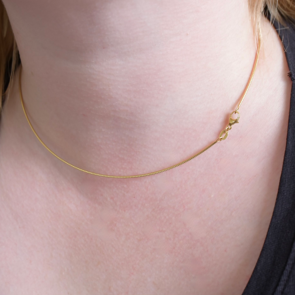 Contemporary 9ct Yellow Gold Omega Chain - 42.5cm