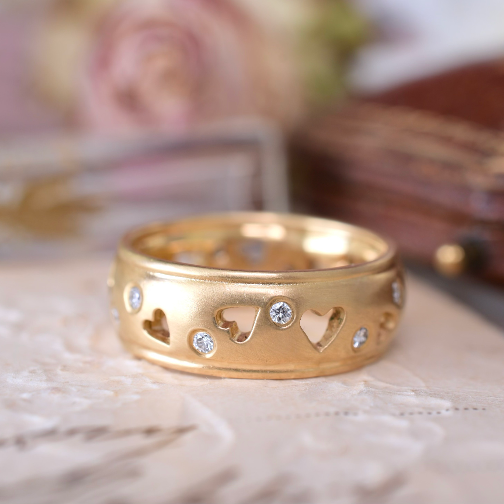 Contemporary 18ct Brushed Yellow Gold Diamond ‘Heart’ Ring