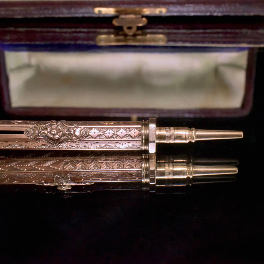 Antique Victorian 9ct Gold And Bloodstone Double Propelling Nib Pen And Propelling Pencil Circa 1880 (Original case included)