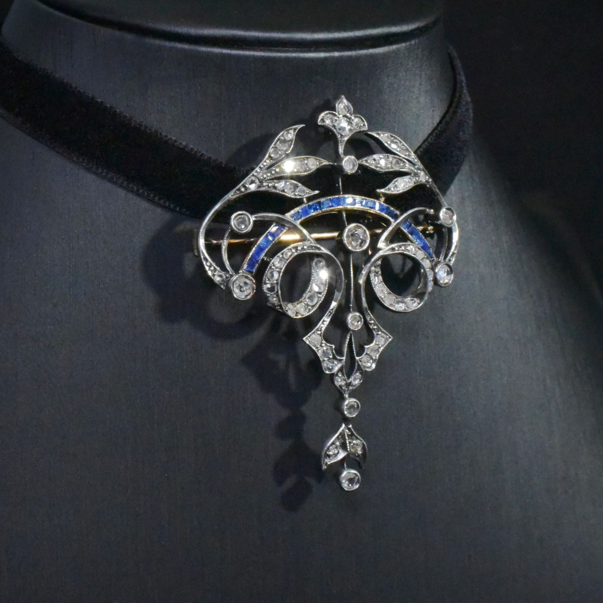 Superb Antique Victorian 15ct Yellow Gold And Silver Diamond And Sapphire Pendant/Brooch Circa 1890