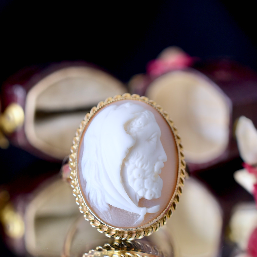 Antique 9ct Yellow Gold Shell Cameo Oh ‘Hercules And The Nemean Lion’ Ring Circa 1900
