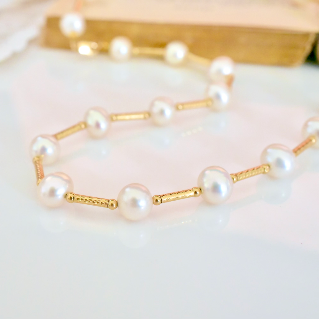 Modern 14ct Yellow Gold And Freshwater Pearl Necklace