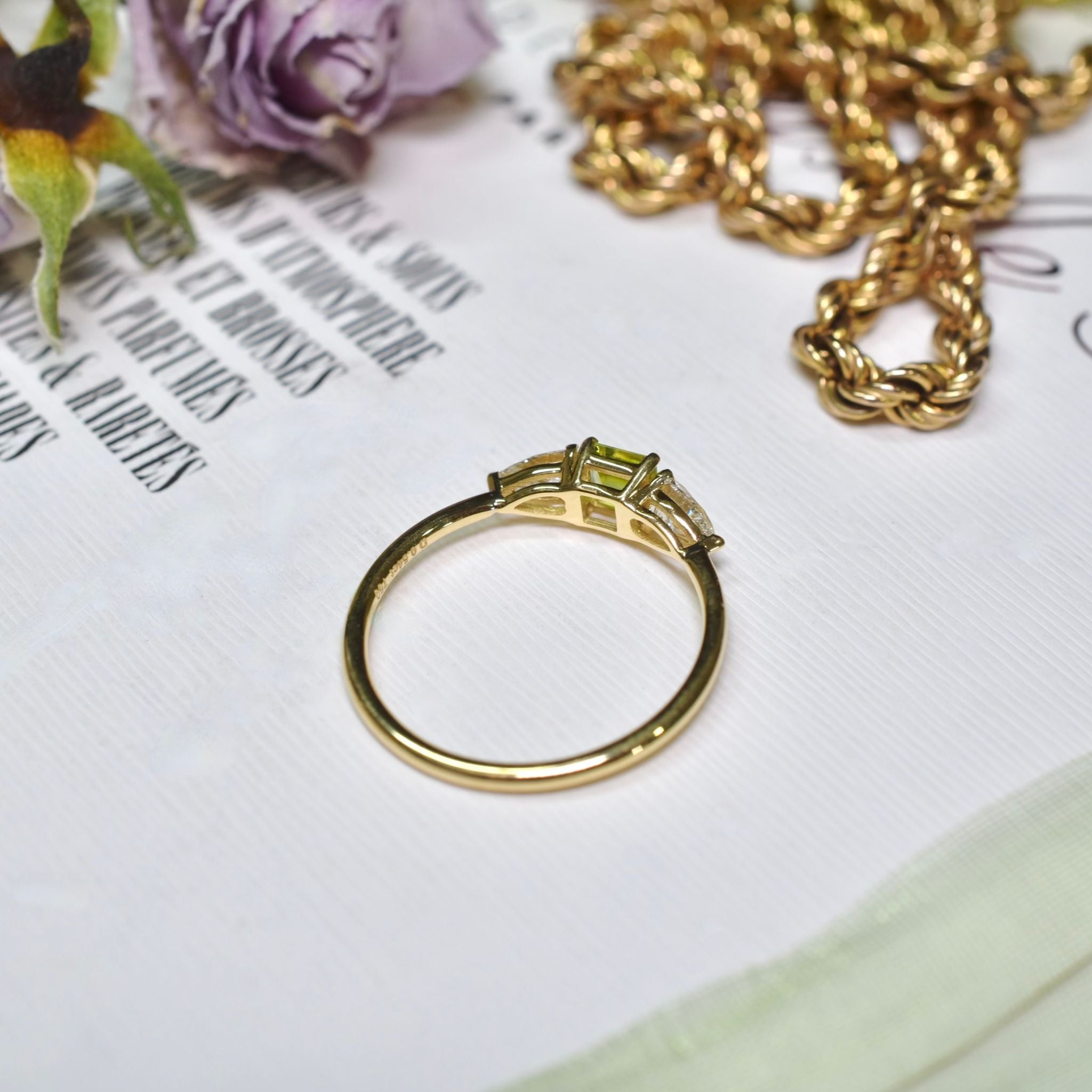 Modern 18ct Yellow Gold Peridot And Diamond Ring - 0.54ct
