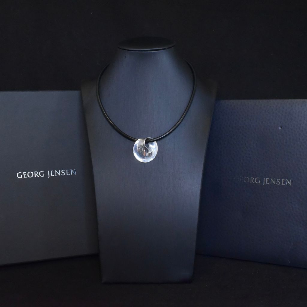 Stunning Georg Jensen MÖBIUS Pendant And Cord - Designed by Vivianna Torun Bülow-Hübe Pendant # 374