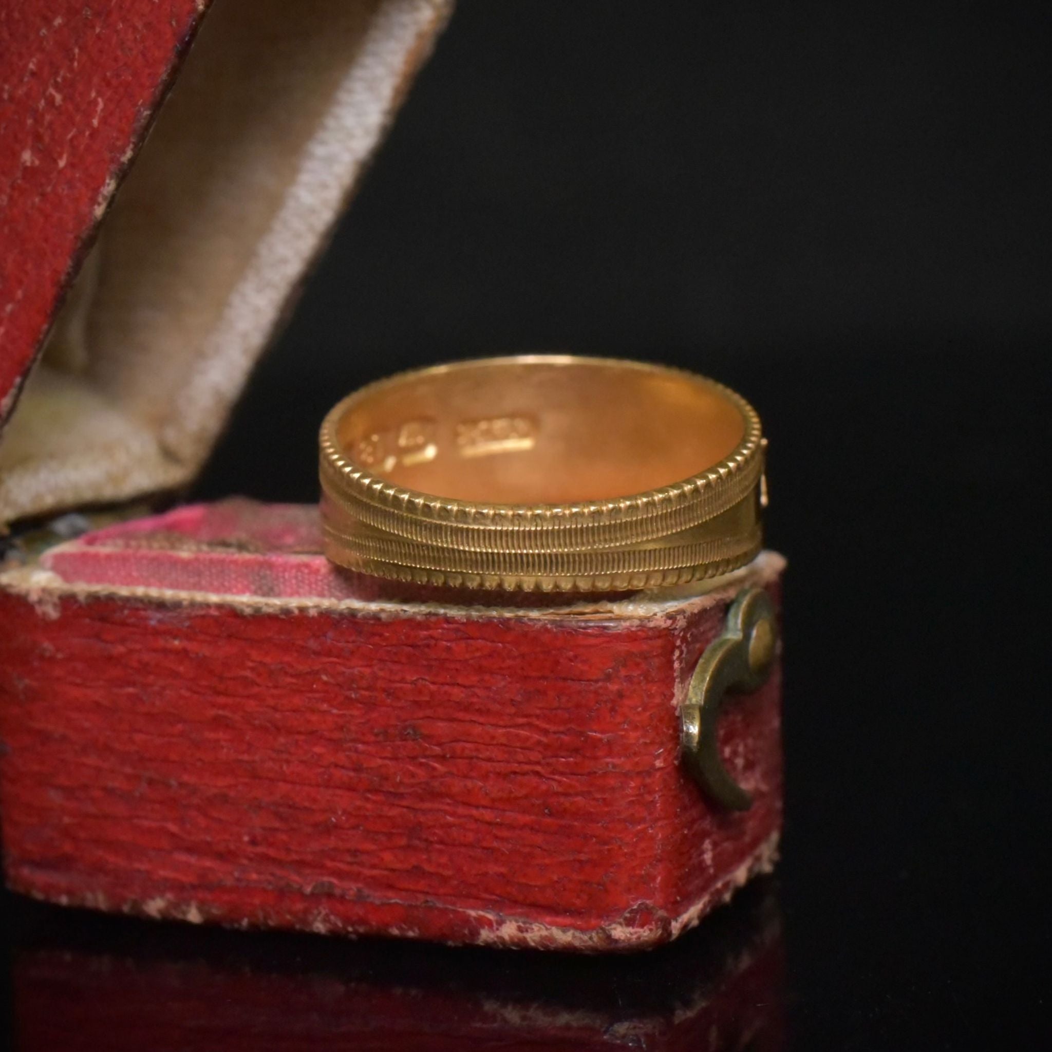 Immaculate Antique Victorian 18ct Yellow Gold ‘MIZPAH’ Ring - Birmingham 1901