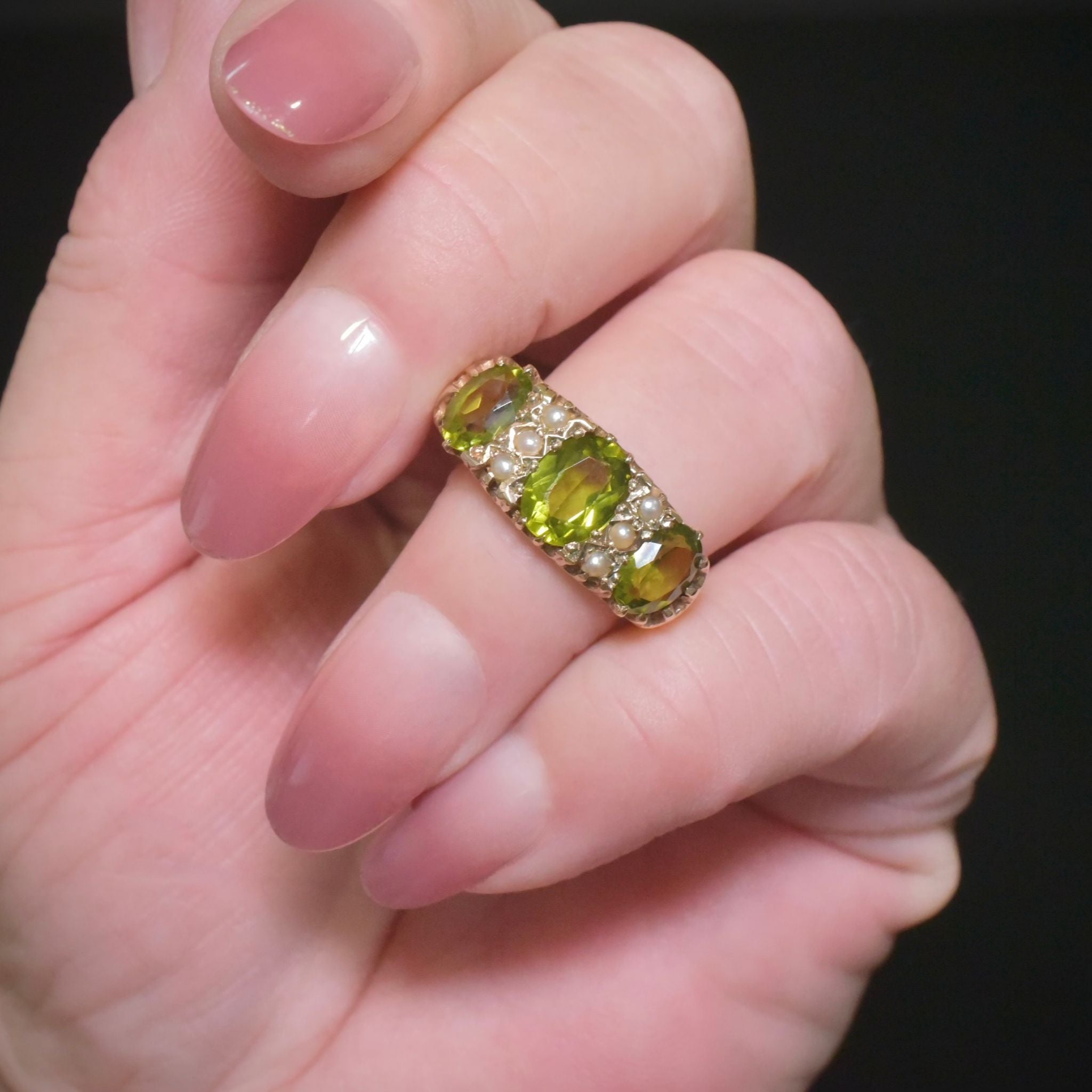 Superb Vintage 9ct Yellow Gold Peridot And Seed Pearl Bridge Ring - Birmingham 1971