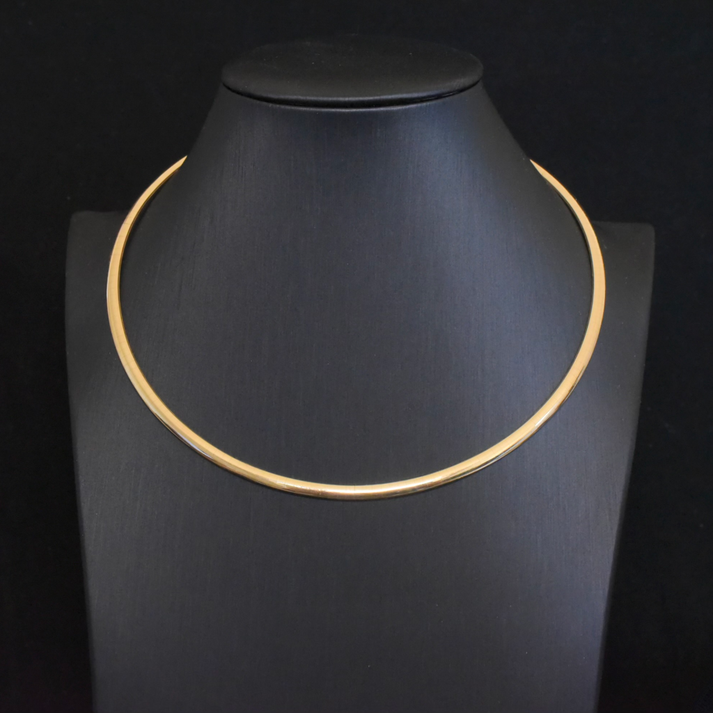 Modern 9ct Yellow Gold Omega Collar Necklace 15 grams
