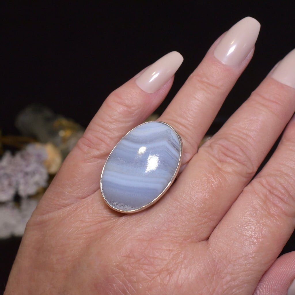 A Modern Sterling Silver Large Lace Agate Ring