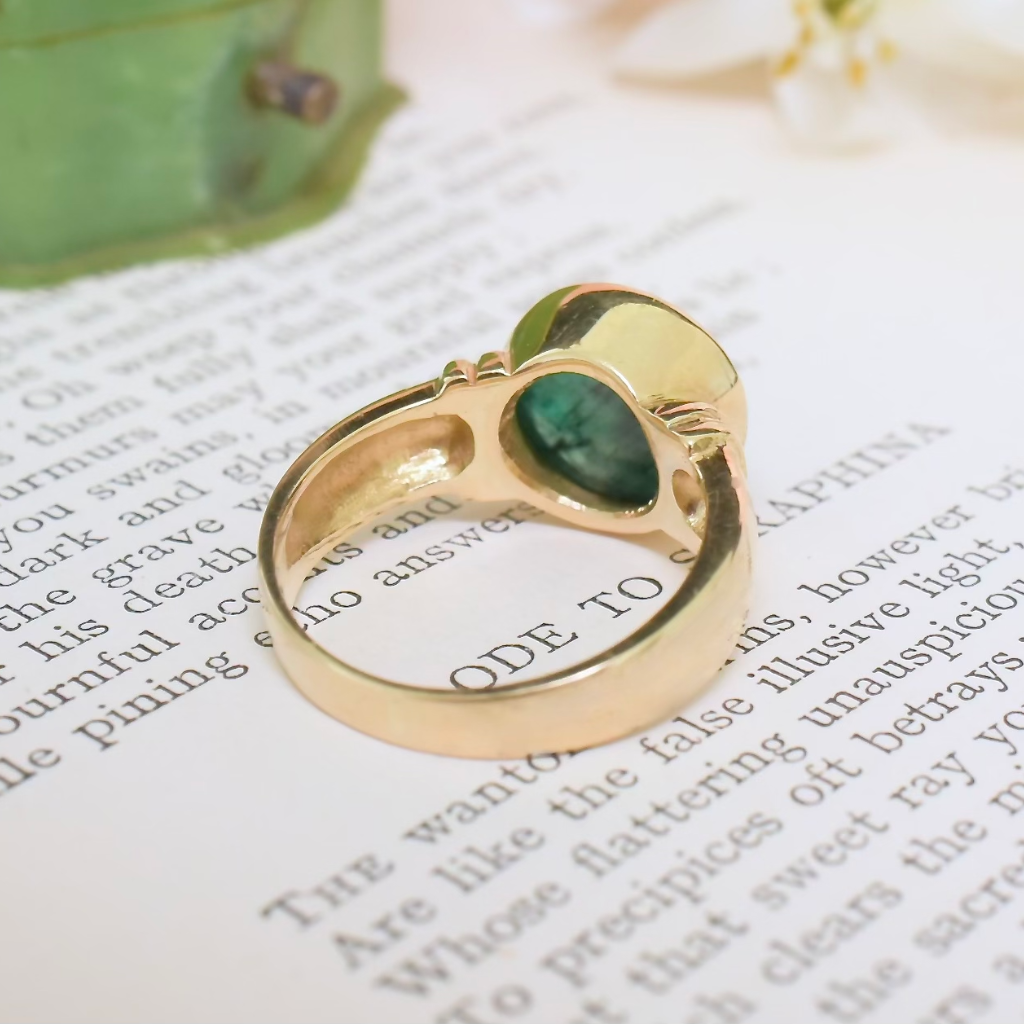 Modern 18ct Yellow Gold And Cabochon Emerald 4.0ct Ring