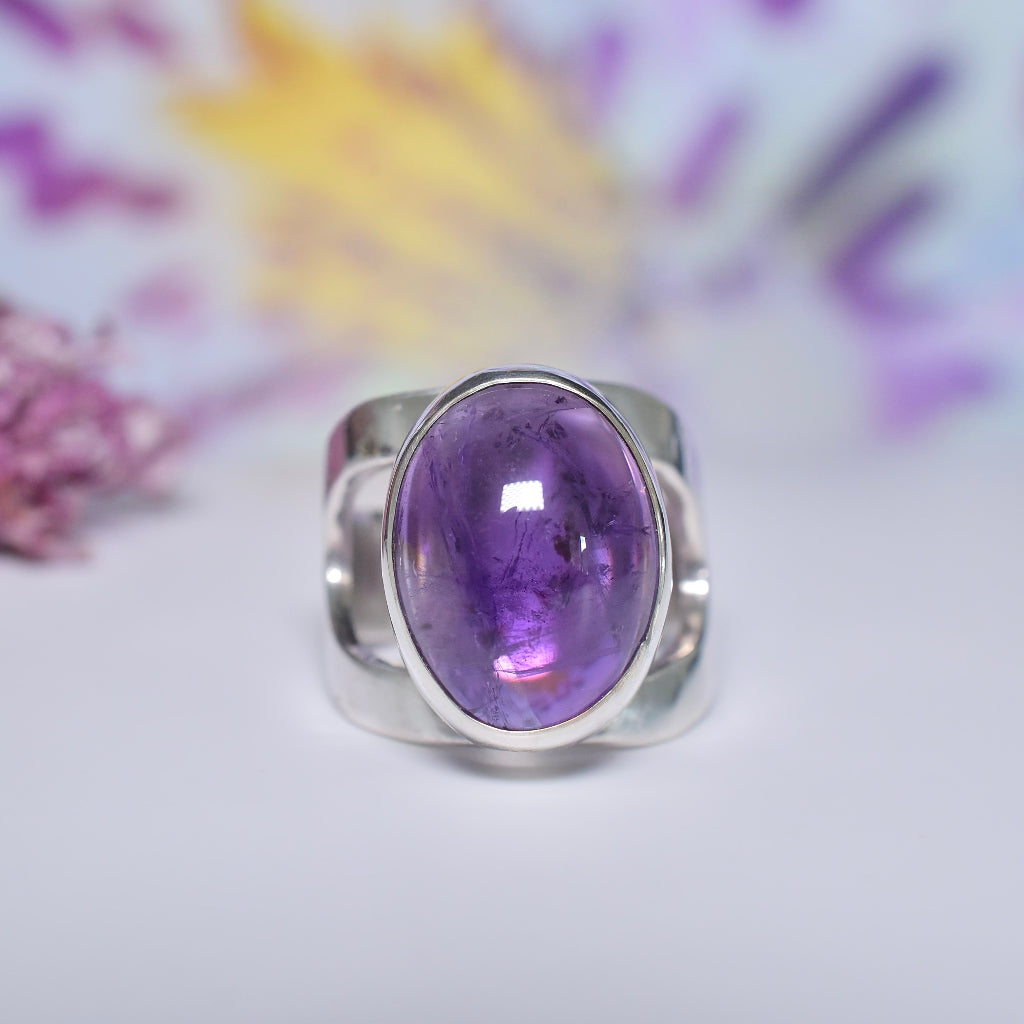 Vintage Sterling Silver Amethyst Cabochon Ring