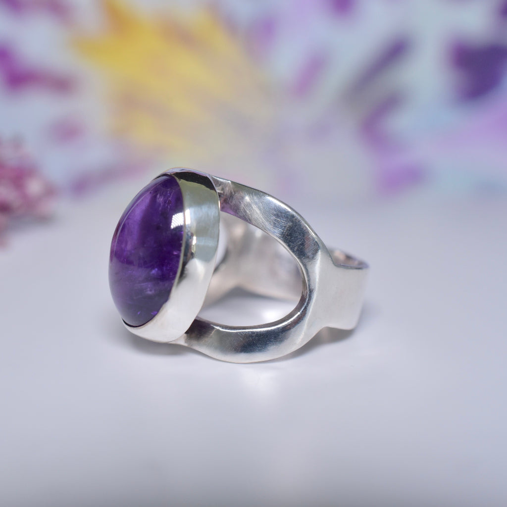 Vintage Sterling Silver Amethyst Cabochon Ring