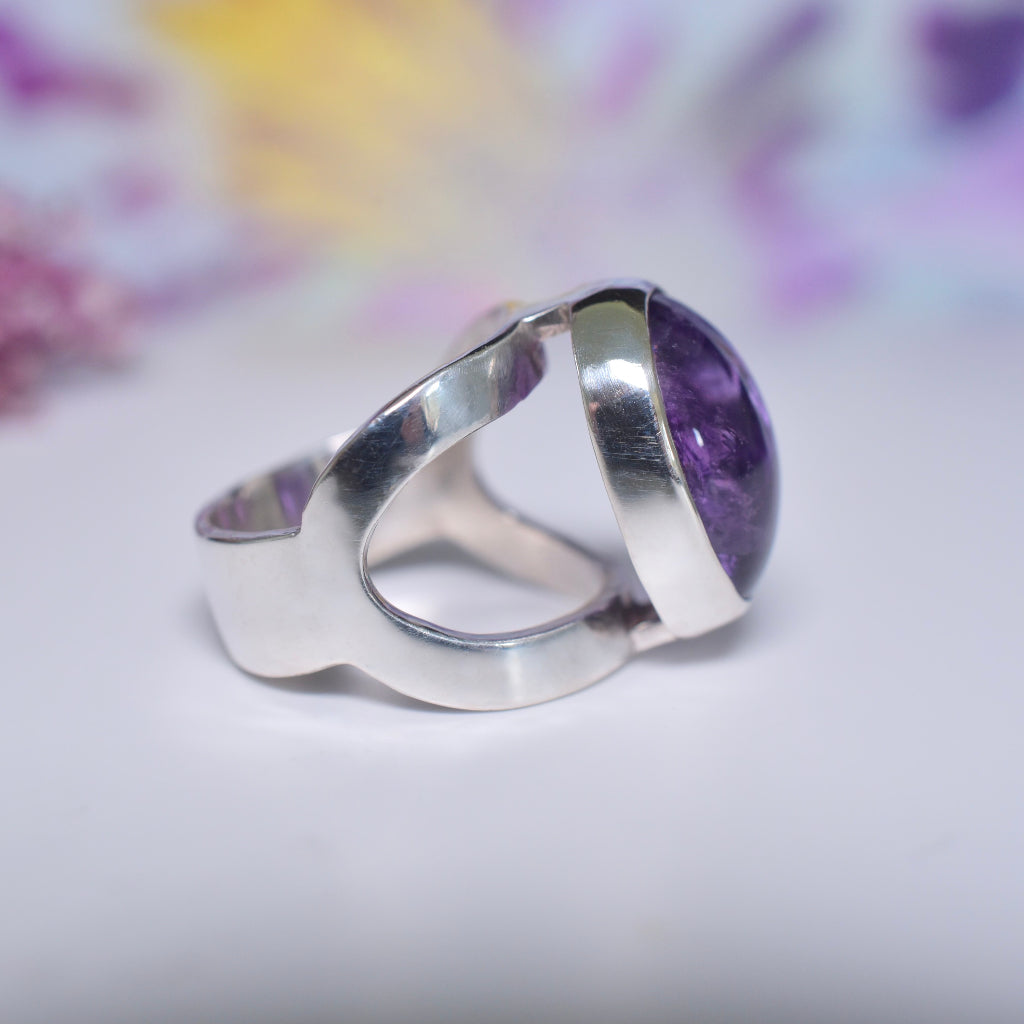 Vintage Sterling Silver Amethyst Cabochon Ring