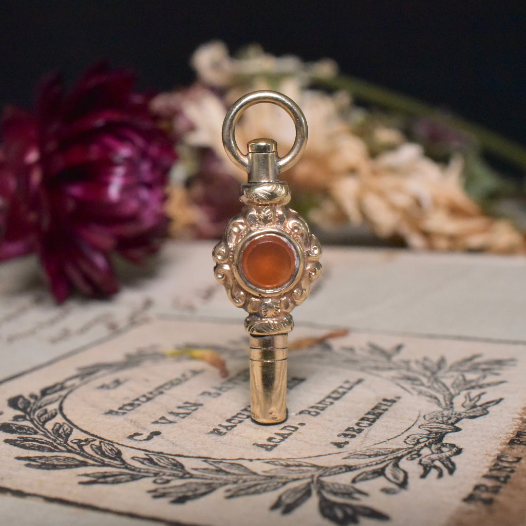 Antique Georgian Gold Cased Carnelian And Foil Backed Paste Pocket Watch Winder