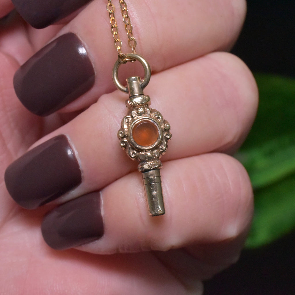 Antique Georgian Gold Cased Carnelian And Foil Backed Paste Pocket Watch Winder