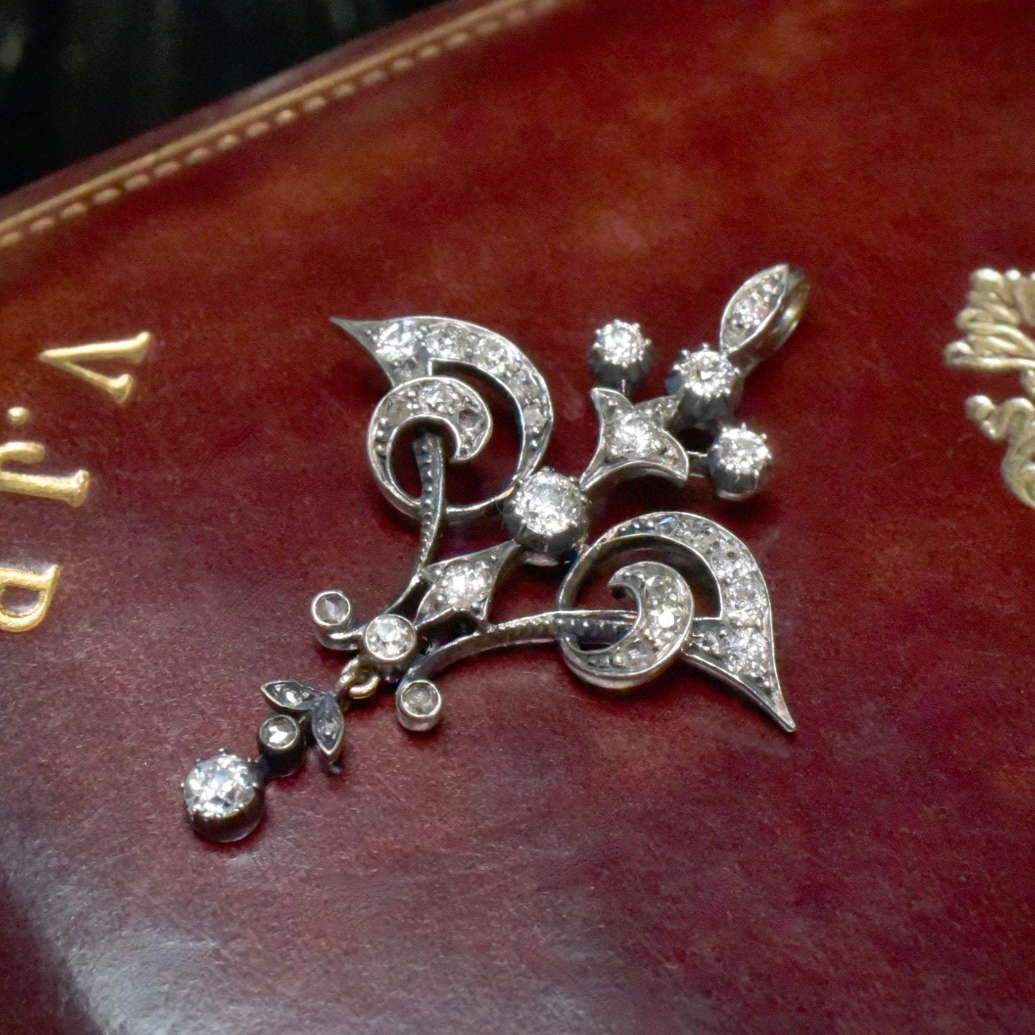 Outstanding Antique Edwardian 15ct Gold Combination Pendant / Brooch Circa 1901-1910