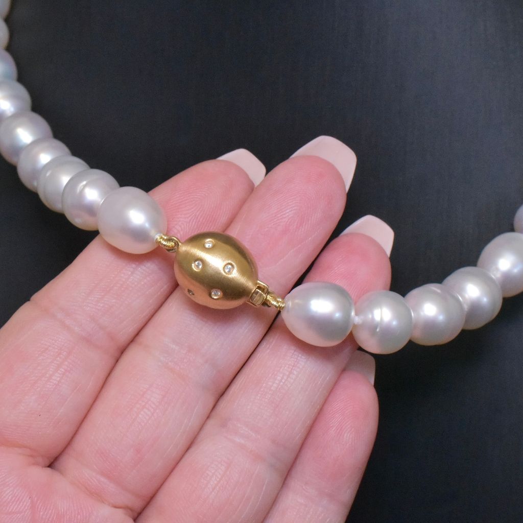 Superb 18ct Gold And Diamond Baroque South Sea Pearl Collier