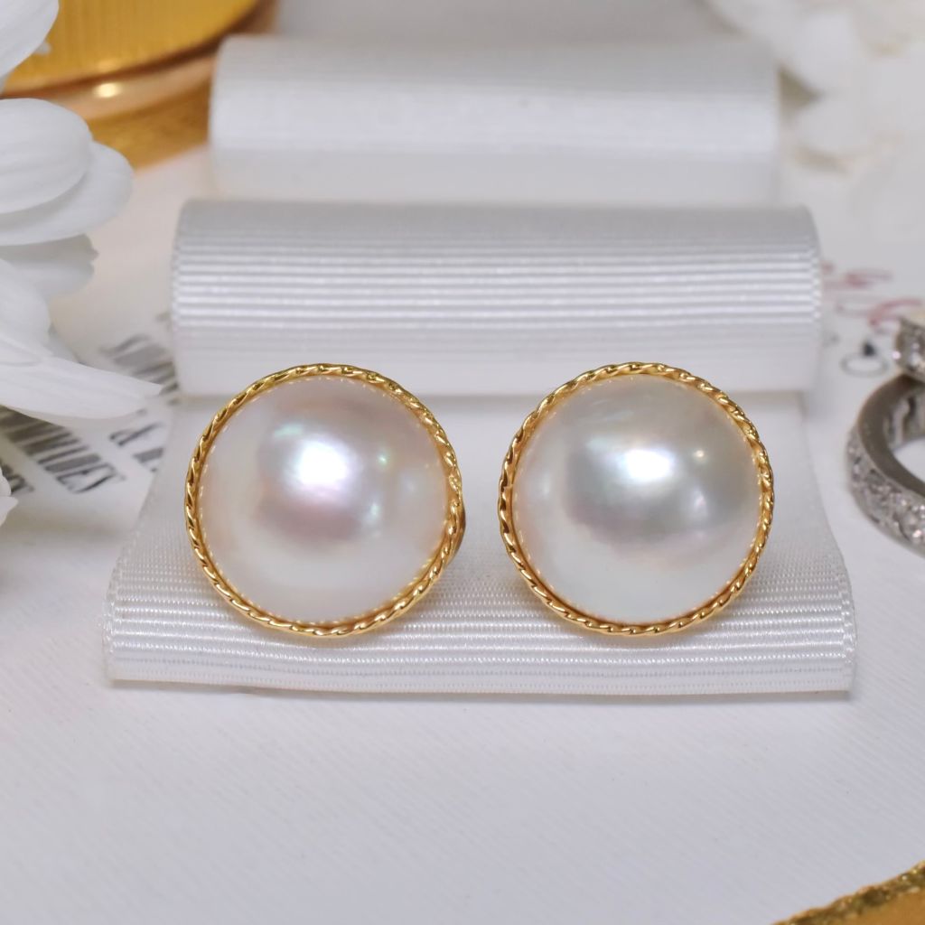 Vintage 18ct Yellow Gold ‘PASPALEY’ Mabe Pearl Earrings - Original Box