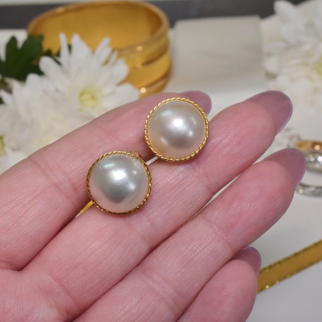 Vintage 18ct Yellow Gold ‘PASPALEY’ Mabe Pearl Earrings Original Box