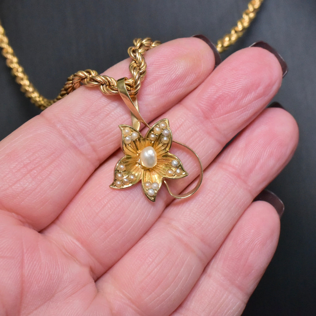 Antique Art Nouveau 15ct Yellow Gold And Pearl Pendant - Circa 1915