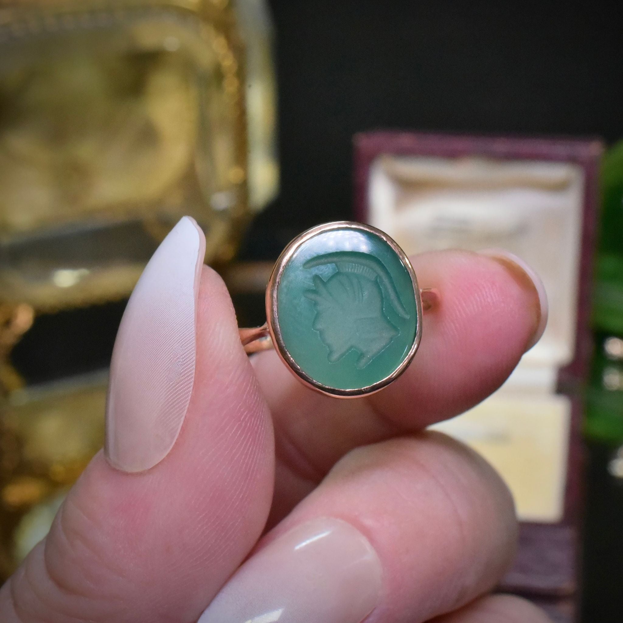 Vintage 9ct Rose Gold Green Chalcedony Intaglio Ring