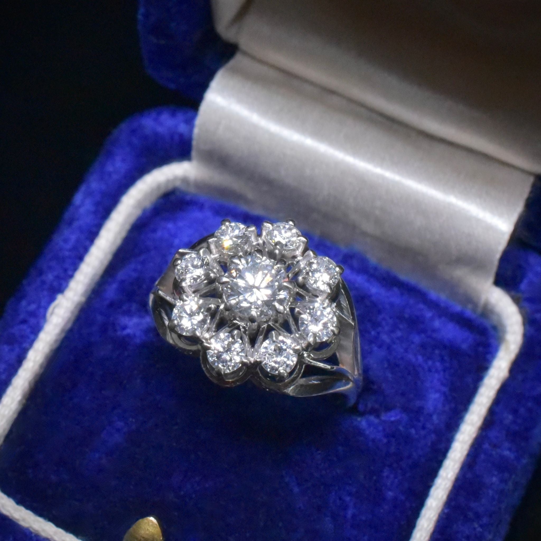 Vintage 18ct White Gold Diamond ‘Daisy’ Halo Cluster Circa 1940’s - 0.92ct