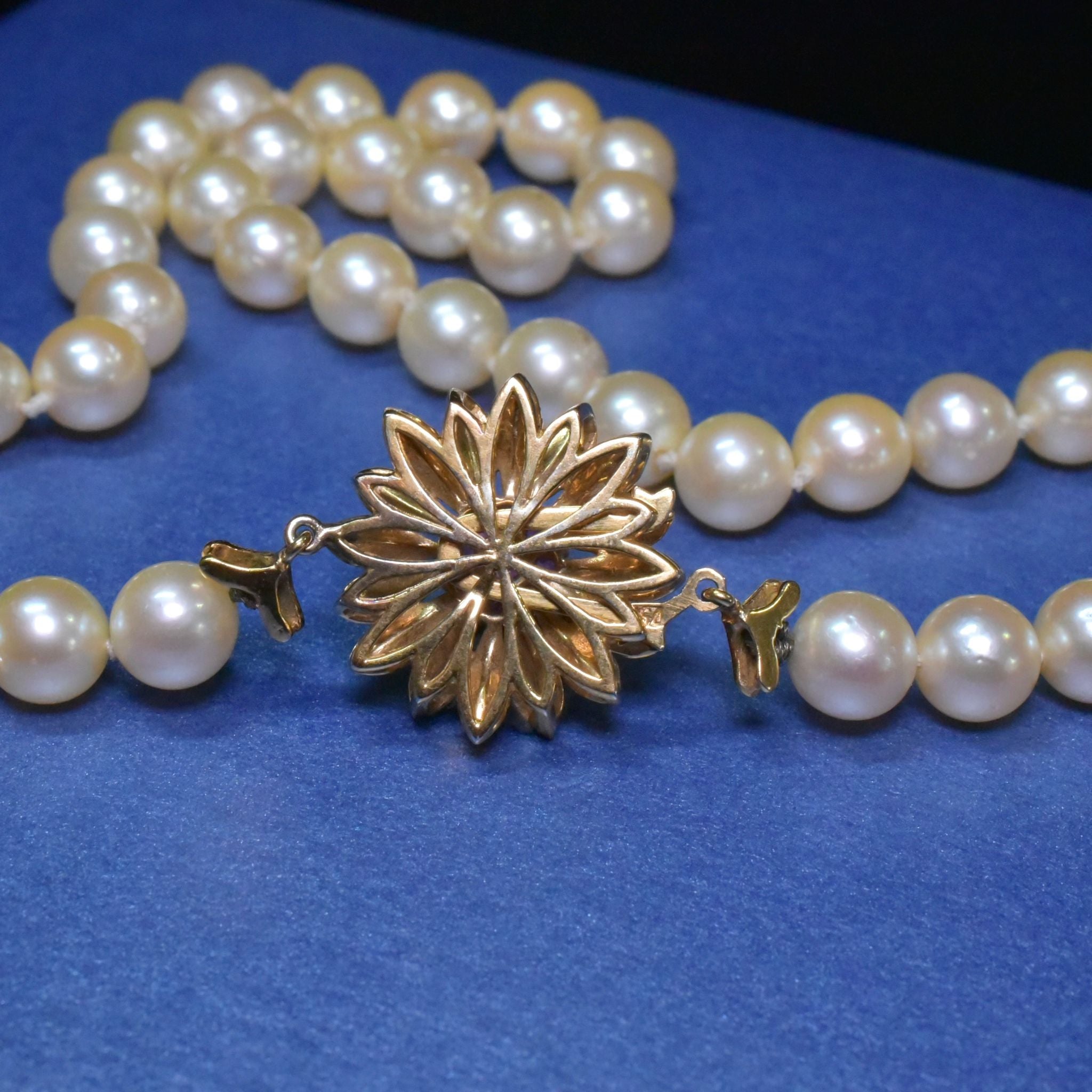 Estate 18ct Yellow Gold And Ruby Cultured Akoya Pearl Necklace