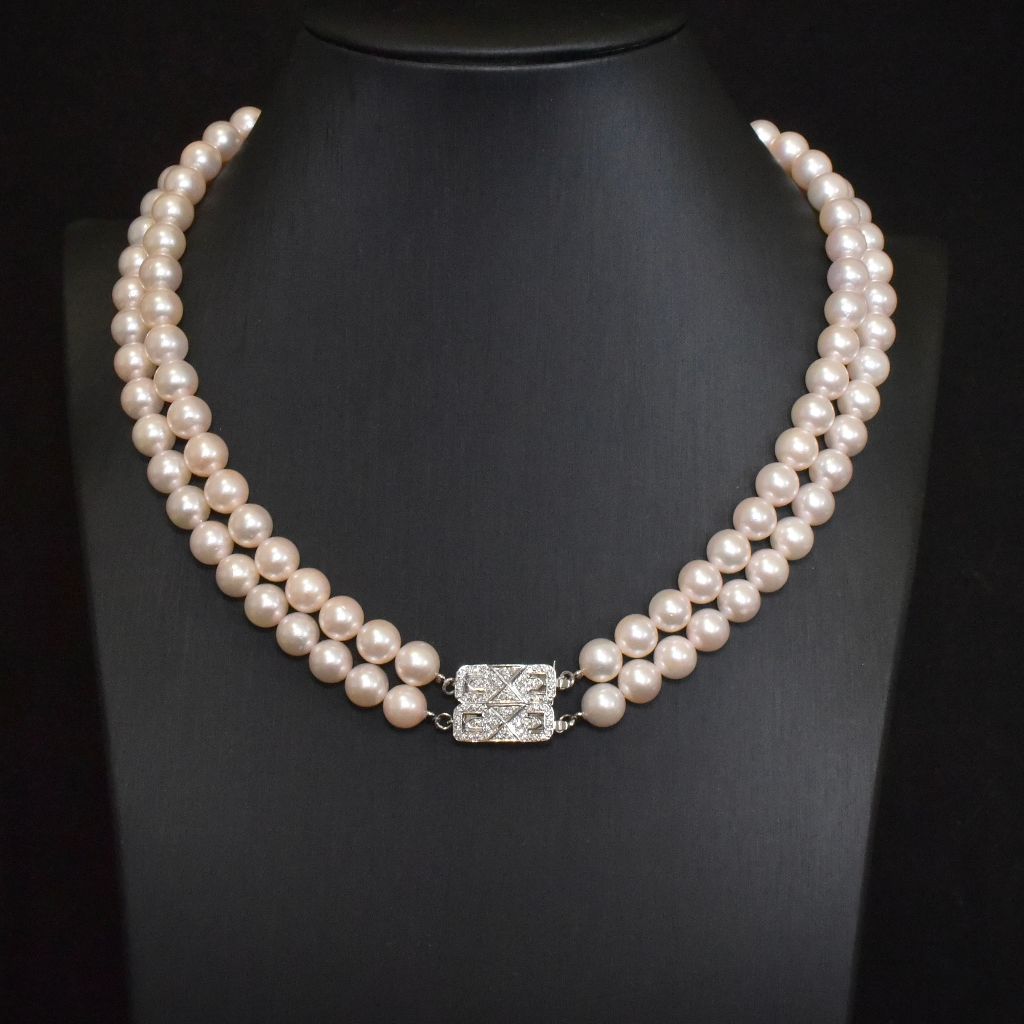 Exceptional *Convertible* 14ct White Gold And Diamond Pearl Necklace