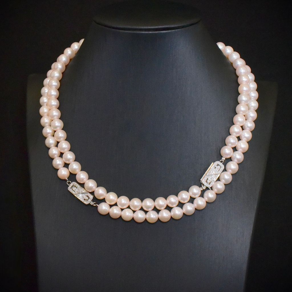 Exceptional *Convertible* 14ct White Gold And Diamond Pearl Necklace