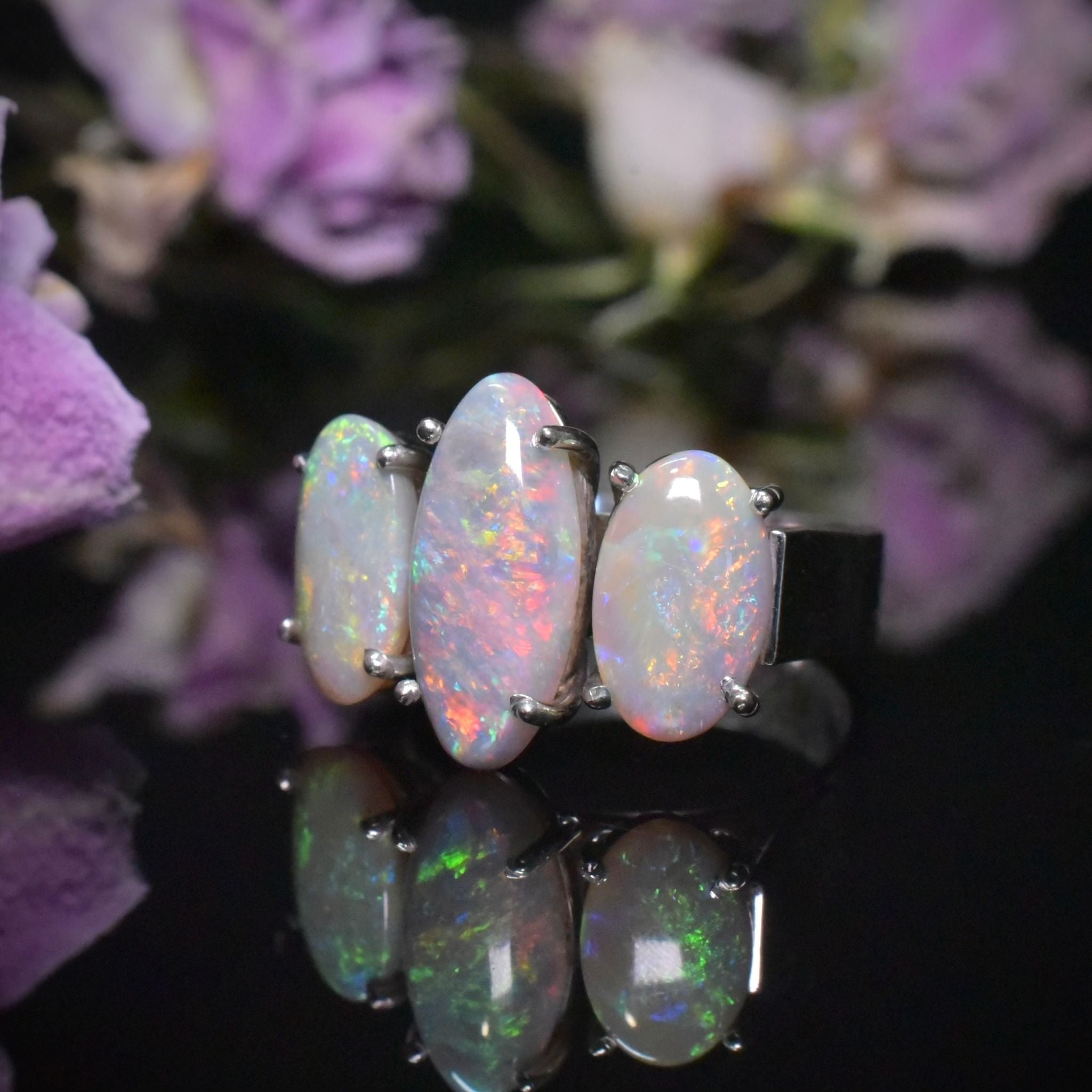 Vintage 9ct White Gold Solid Dark Opal Ring
