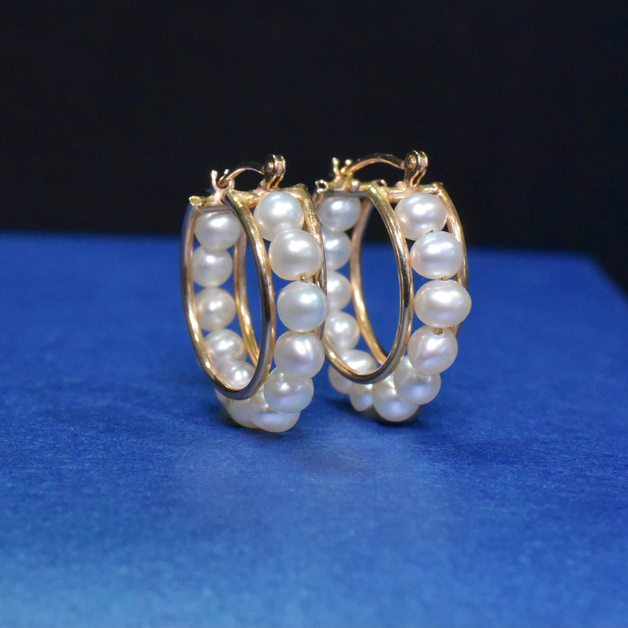 Modern 14ct Yellow Gold Cultured Pearl Hoop Earrings