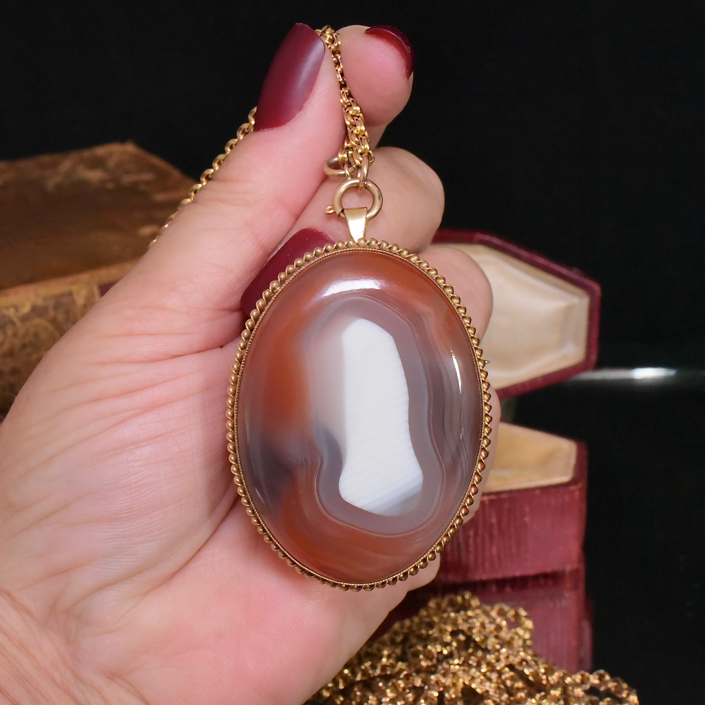 Antique Victorian 9ct Rose Gold Banded Agate Pendant/Brooch