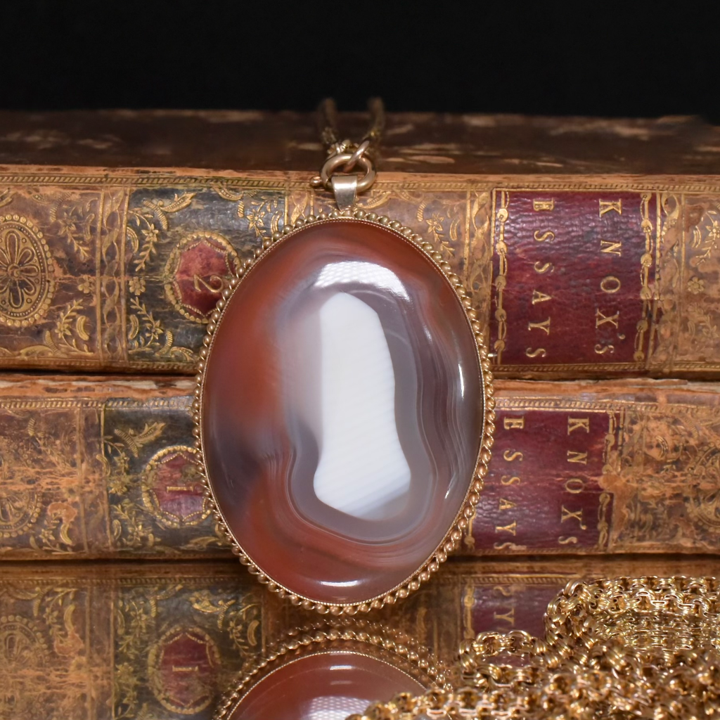 Antique Victorian 9ct Rose Gold Banded Agate Pendant/Brooch