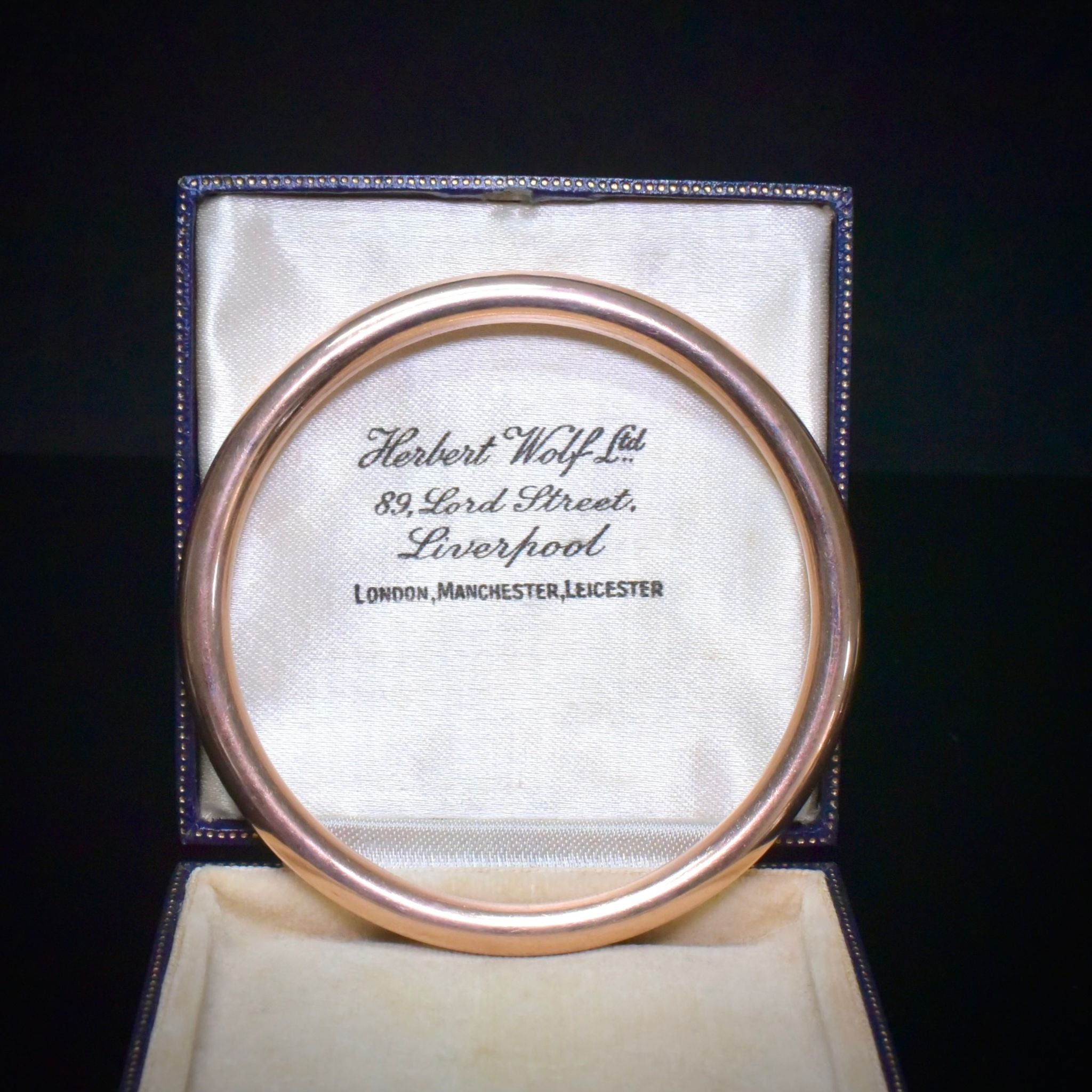 Contemporary 9ct Rose Gold ‘Golf’ / ‘Nellie Stewart’ Bangle