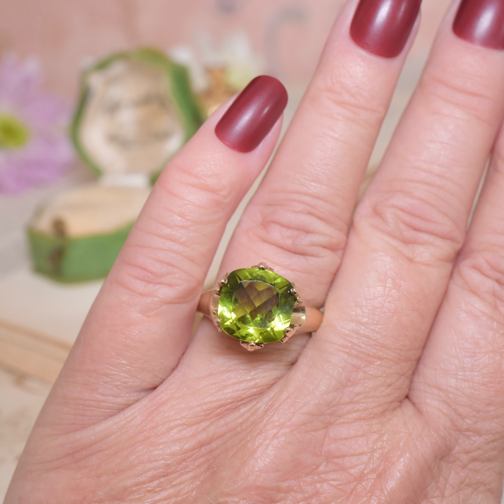 Modern 9ct Yellow Gold Peridot Solitaire Ring - 10 Grams