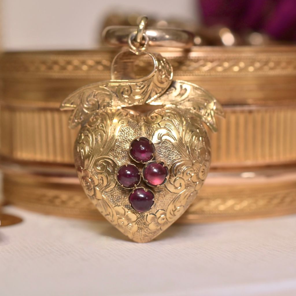 Victorian 15ct Gold Heart Shaped Locket Pendant With Cabochon-Cut Garnets Circa 1860-80