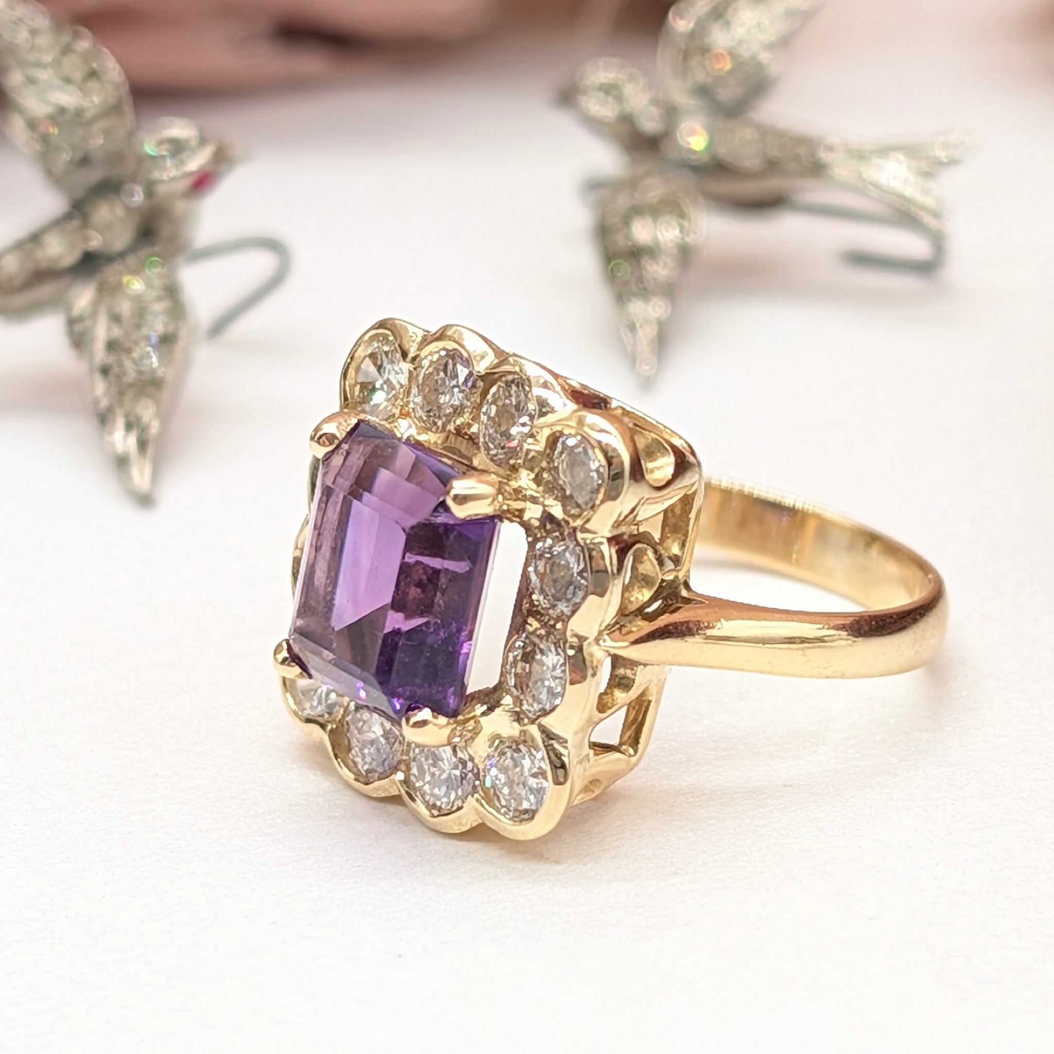Superb Contemporary 18ct Yellow Gold Emerald-Cut Amethyst & Diamond Cluster Ring Complete with an Independent Valuation for $11,000 AUD