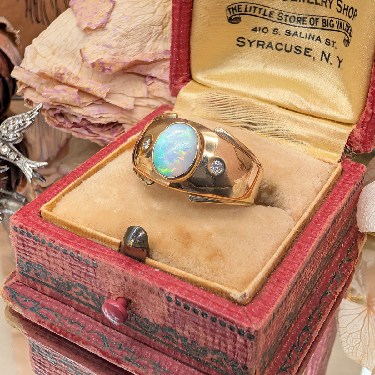 Gorgeous 9ct Yellow Gold Coober Pedy Solid White Opal And Diamond Ring