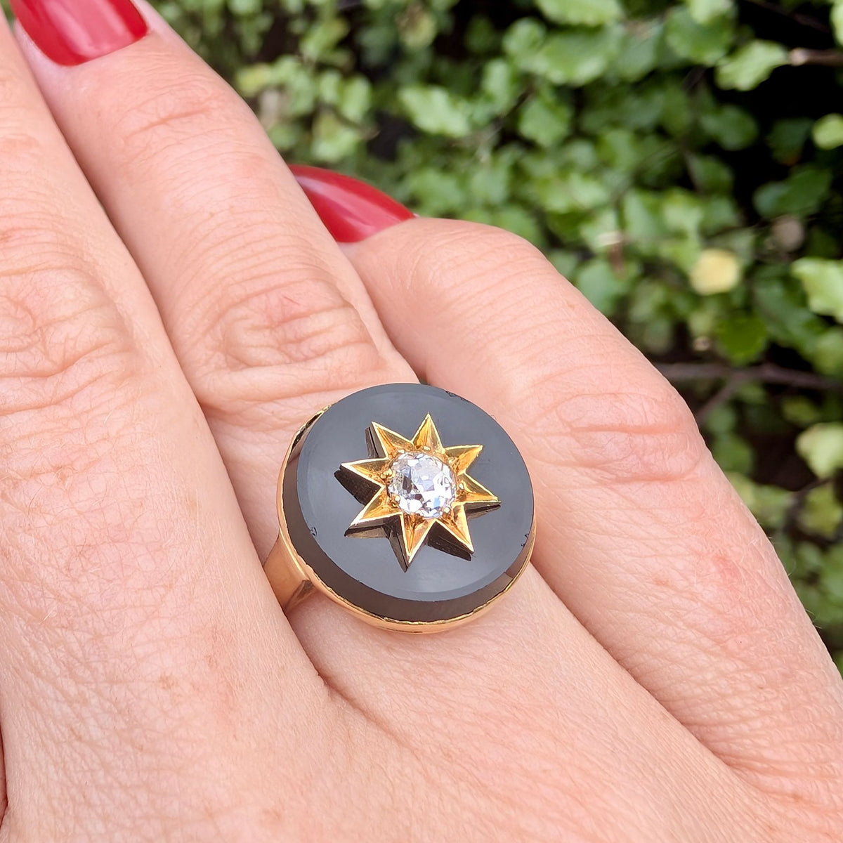 Striking Mid-Century 9ct Yellow Gold Old European-cut Diamond & Onyx ‘Starburst’ Ring - Payton, Pepper & Sons Ltd, Birmingham 1955